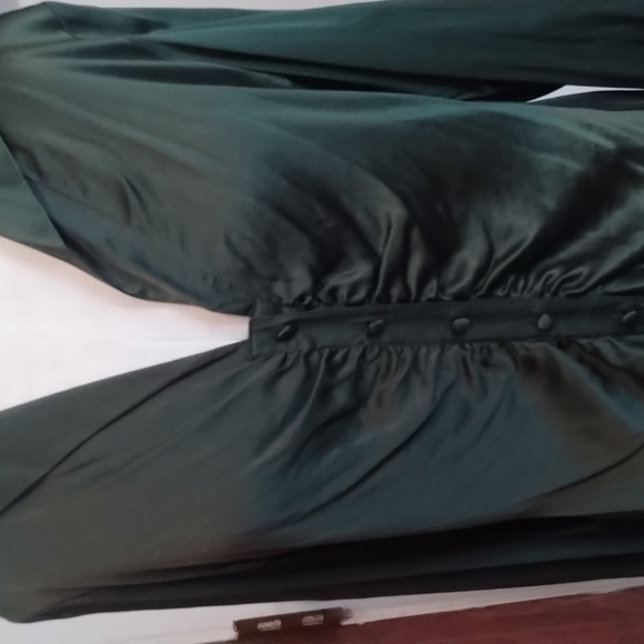 #6 Price Reduced VINTAGE SILK SATIN ForestGreen Hourglass FigureEnhancing Blouse - Picture 8 of 13